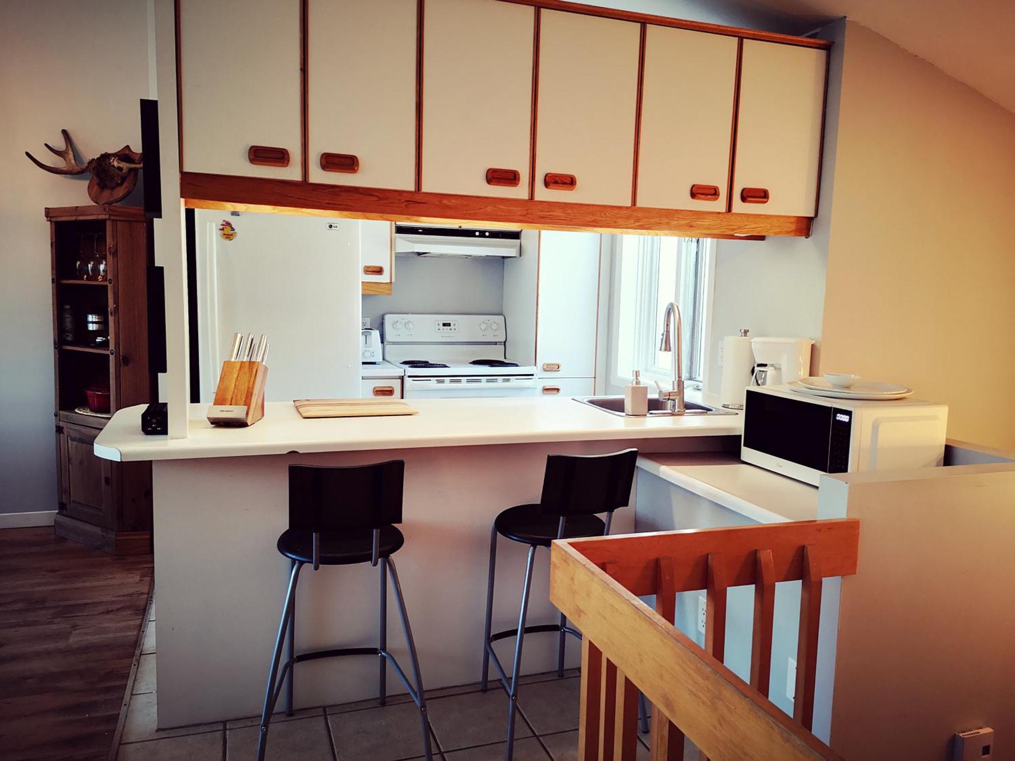 סטונהם Condo Sur 2 Niveaux Avec Magnifique Vue Sur La Montagne מראה חיצוני תמונה